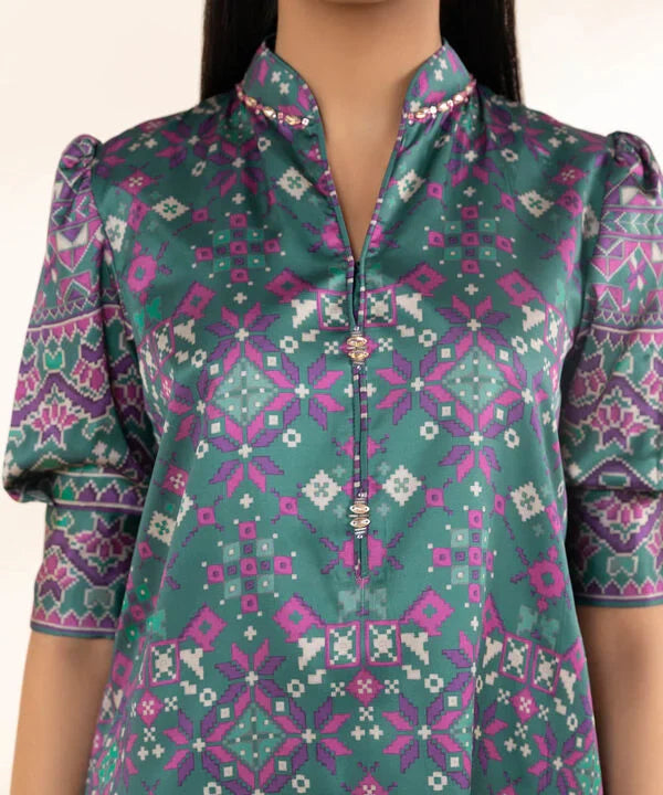 Silk'25- Printed Satin Suit 00U3PSL25V01