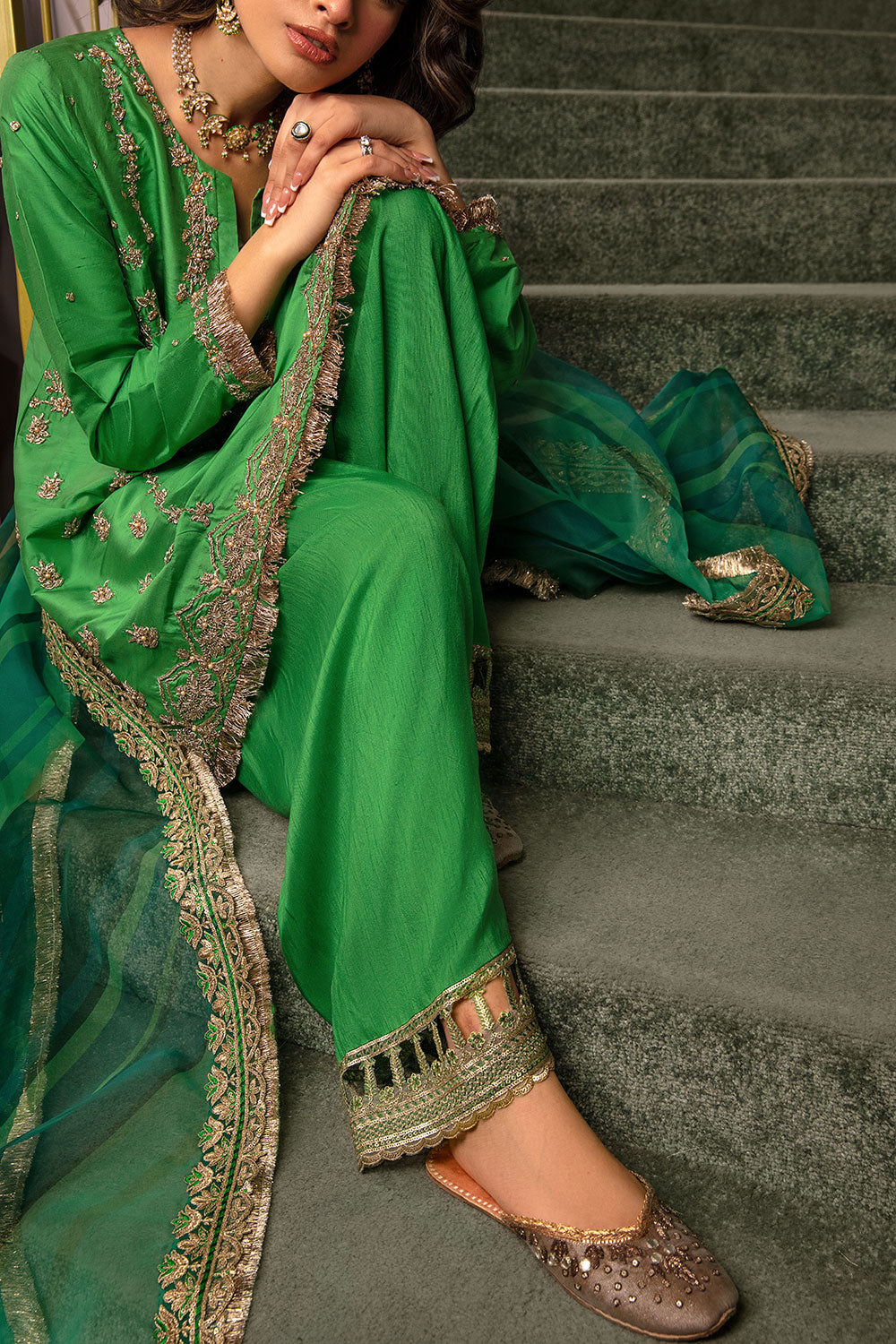 Design 08 Luxury Pret '24