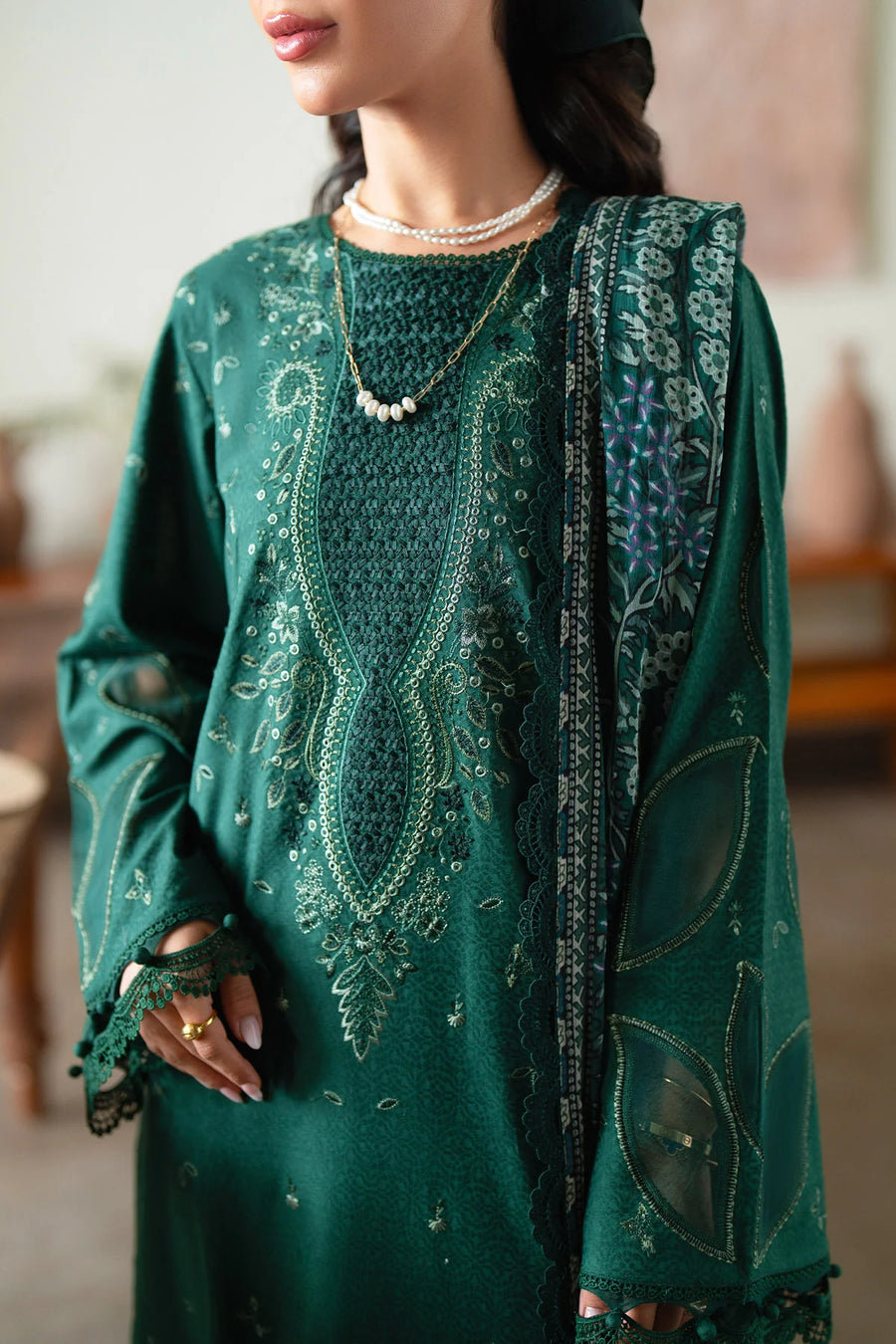 Nureh Raha Festive Jacquard Lawn Unstitched'26 – NE-234- RTS photo 5