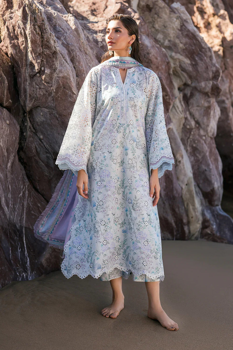 Unstitched'25 - EMBROIDERED PRINTED LAWN UF-4106 (RTS) photo 1