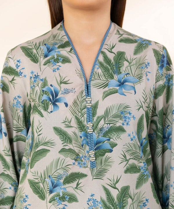 Unstitched Lawn '25 - 3 Piece - Printed Lawn Suit - 3PDY25V118AT
