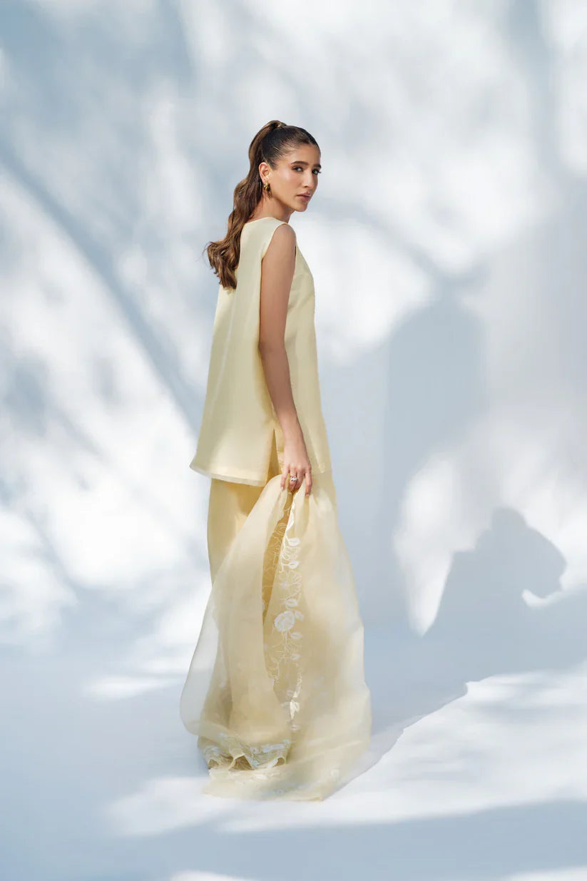 Gul Luxury Pret '25- The Dahlia Set