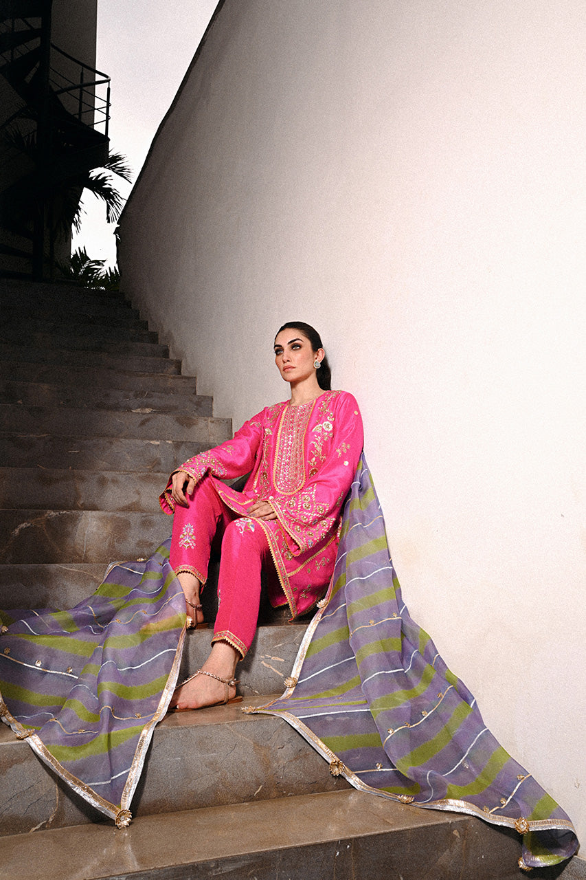 Inaya Festive '24 - Serina