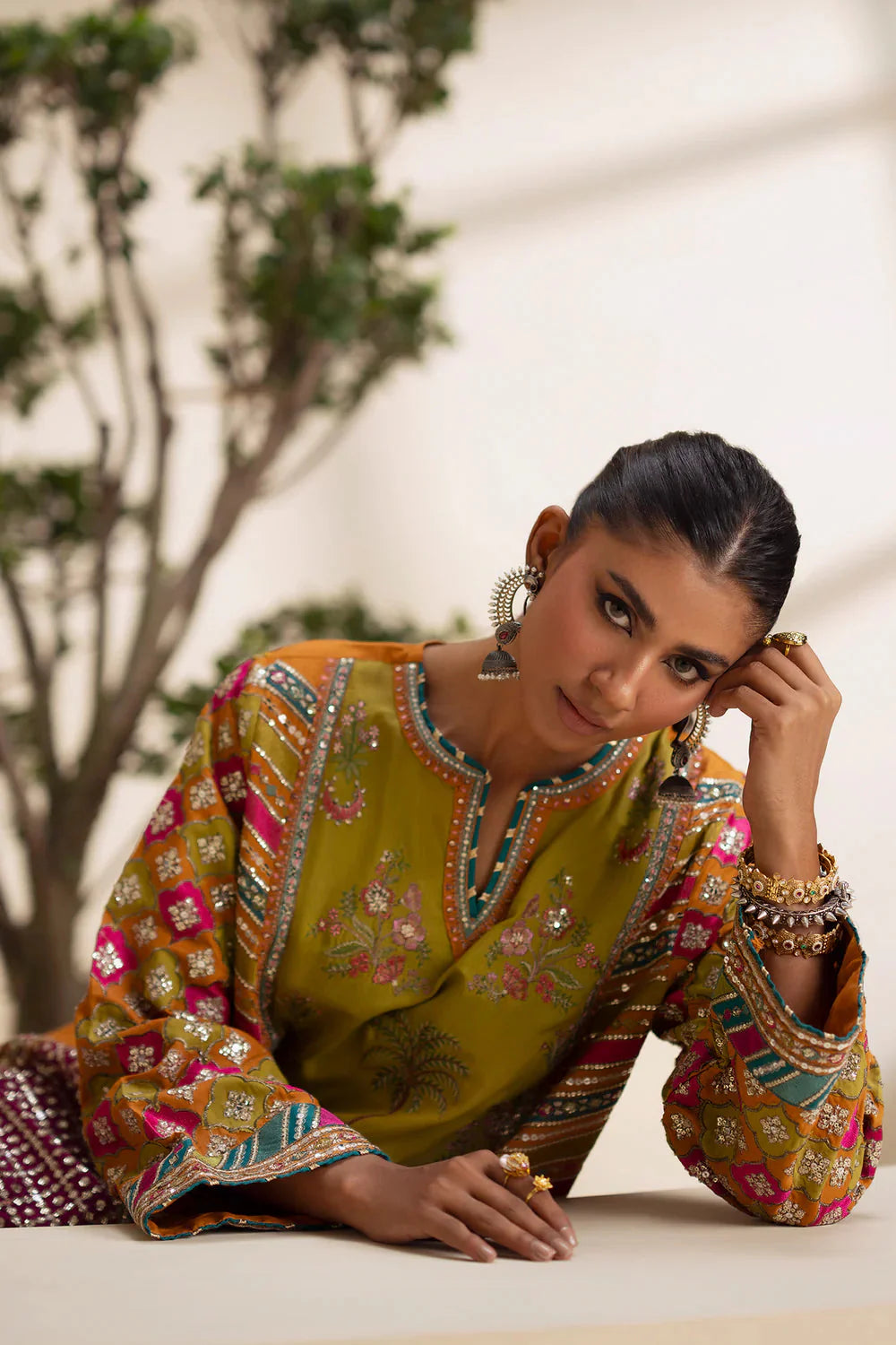 EMBROIDERED SUIT | E0918/104/111 - RTS