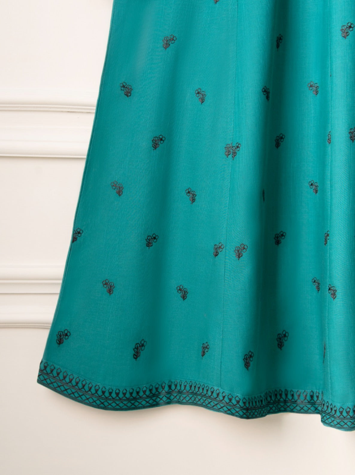 2 Piece - Embroidered Khaddar Frock S110699