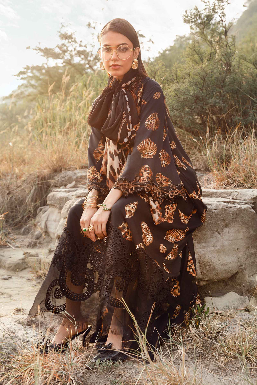 Mprints'24 - 3 Piece Unstitched Printed Linen Suit | MPT-2410-B (RTS) photo 5