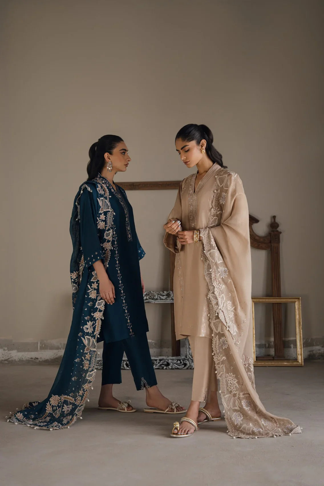 Semi formals Luxury'25 - Nasma set in beige