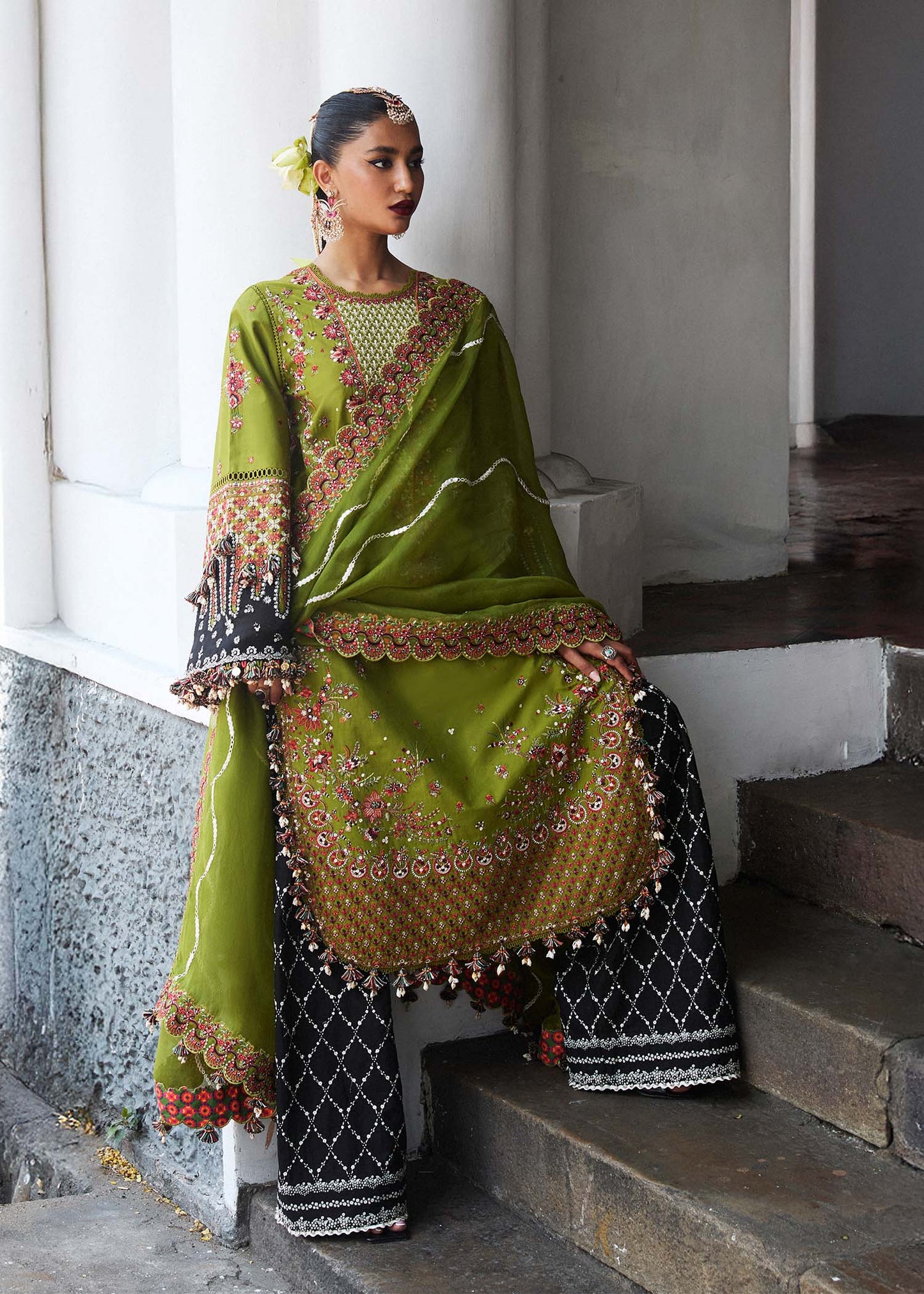 Luxury Lawn '25 - Abass
