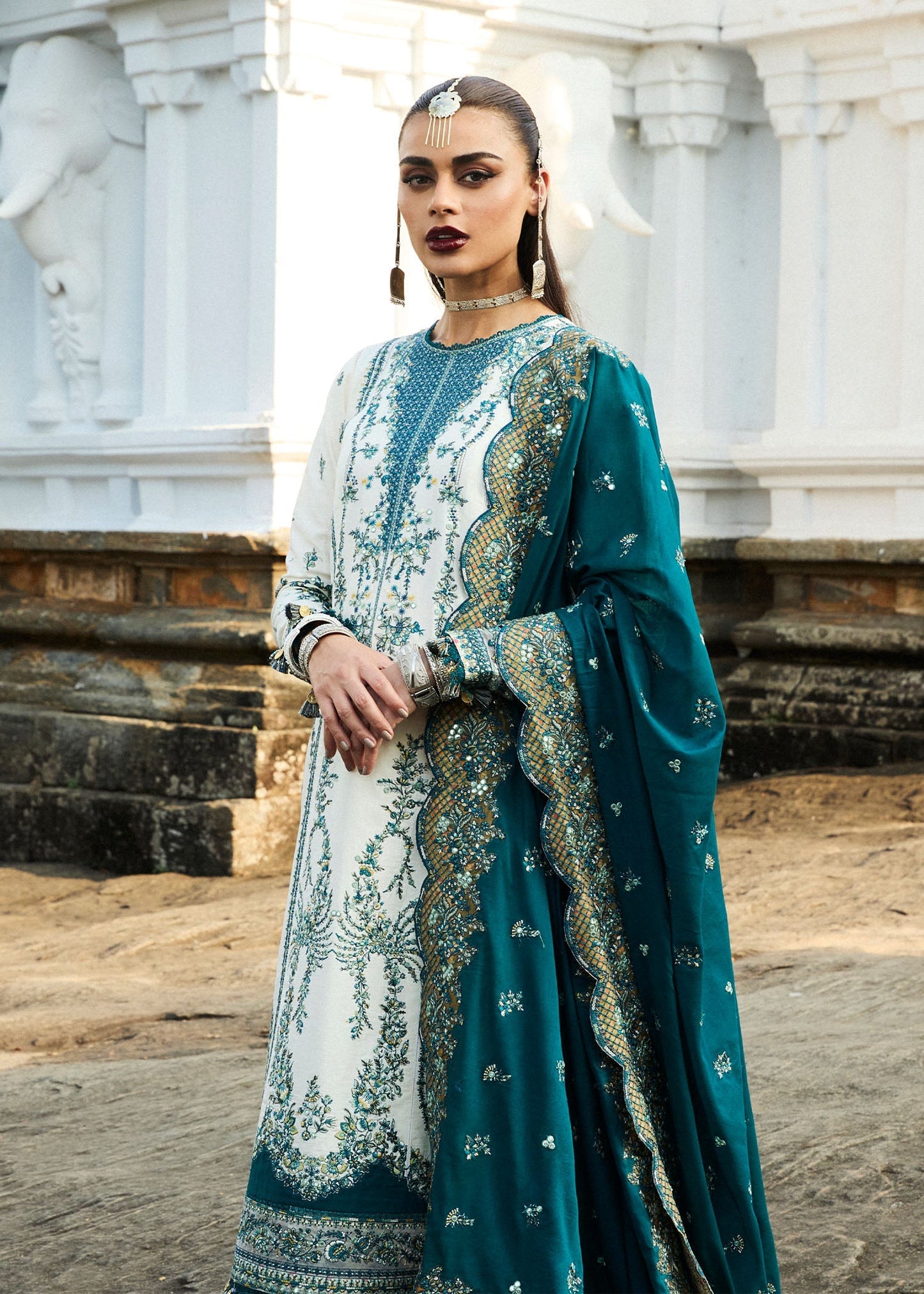 Luxury Lawn '25 - Veil
