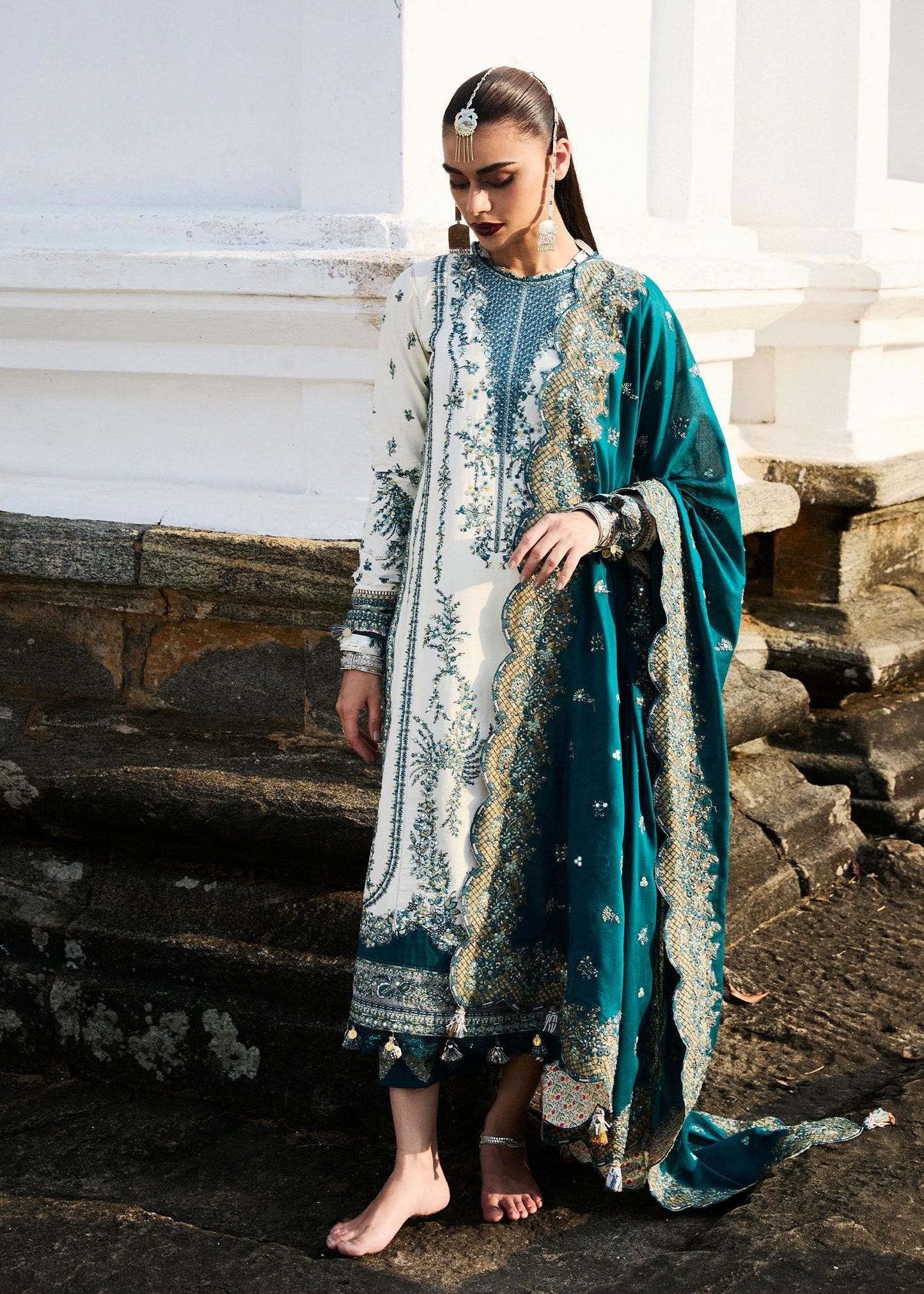 Luxury Lawn '25 - Veil