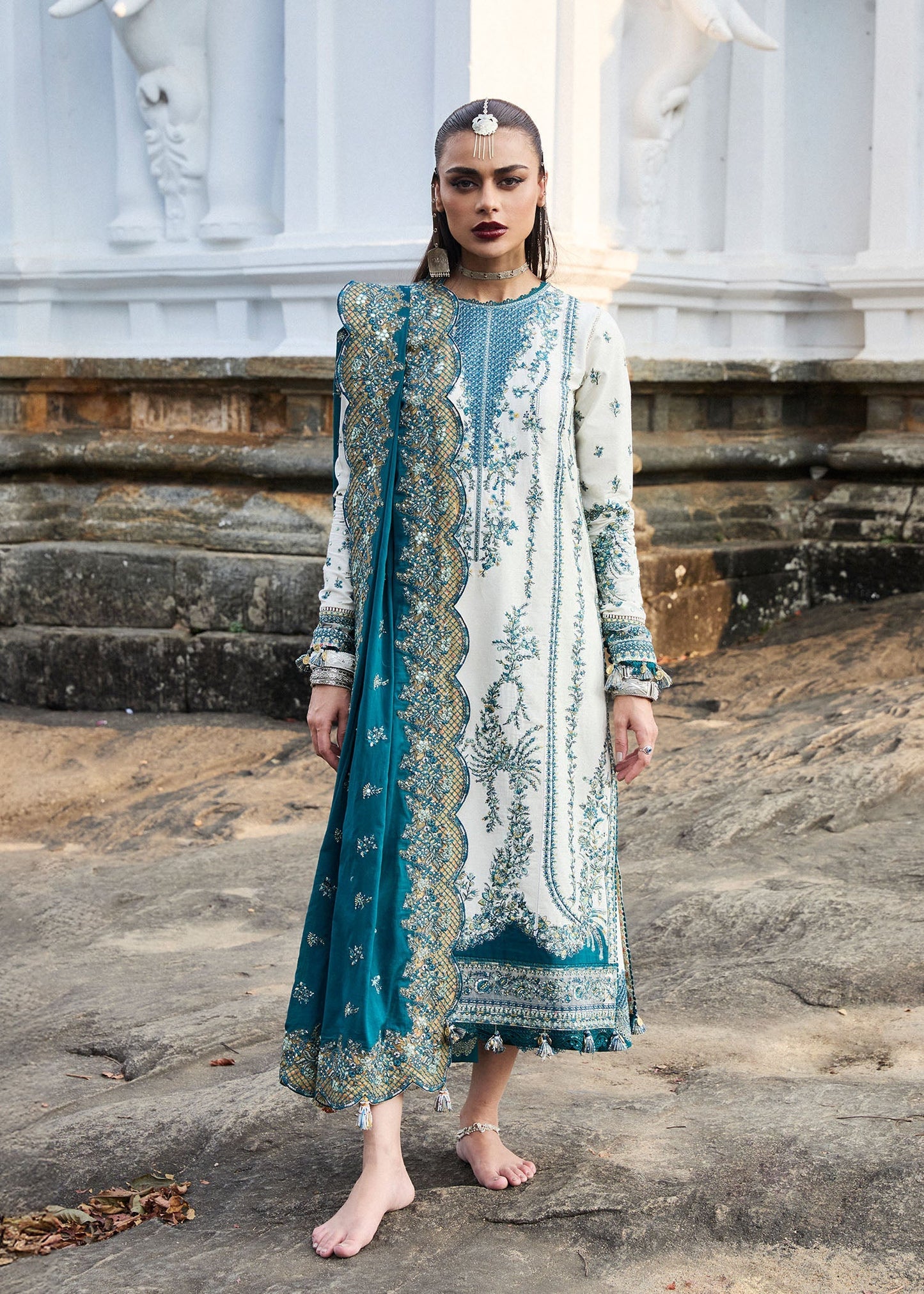 Luxury Lawn '25 - Veil