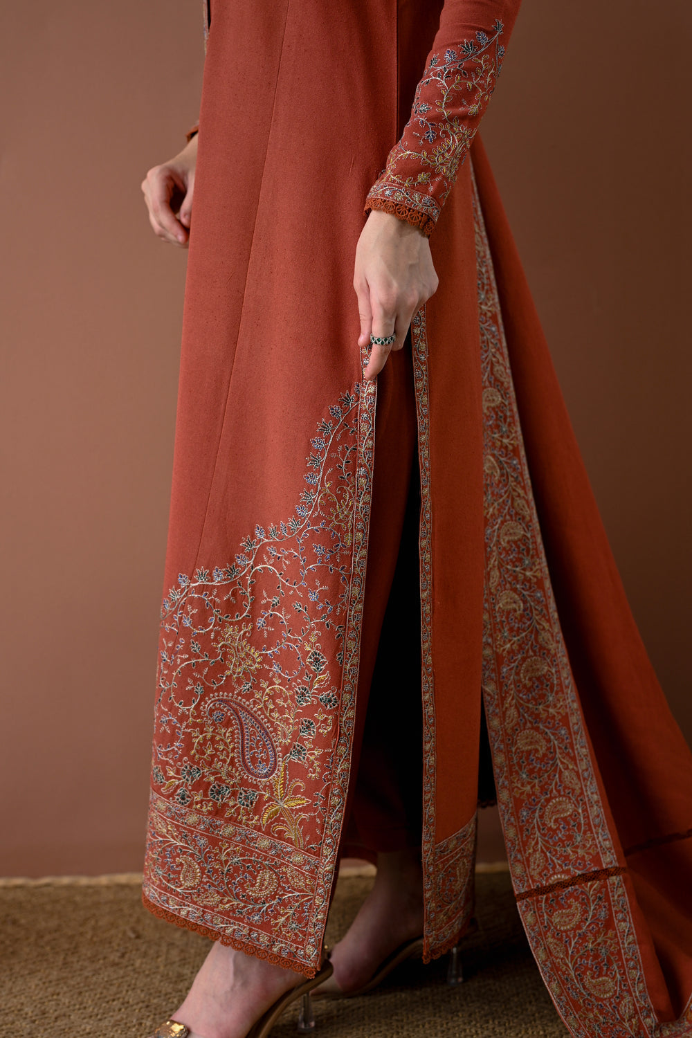 Luxury Karandi Vol II - DEEP RUST LUXURY EMBROIDERED KARANDI SET (NEL-24634)