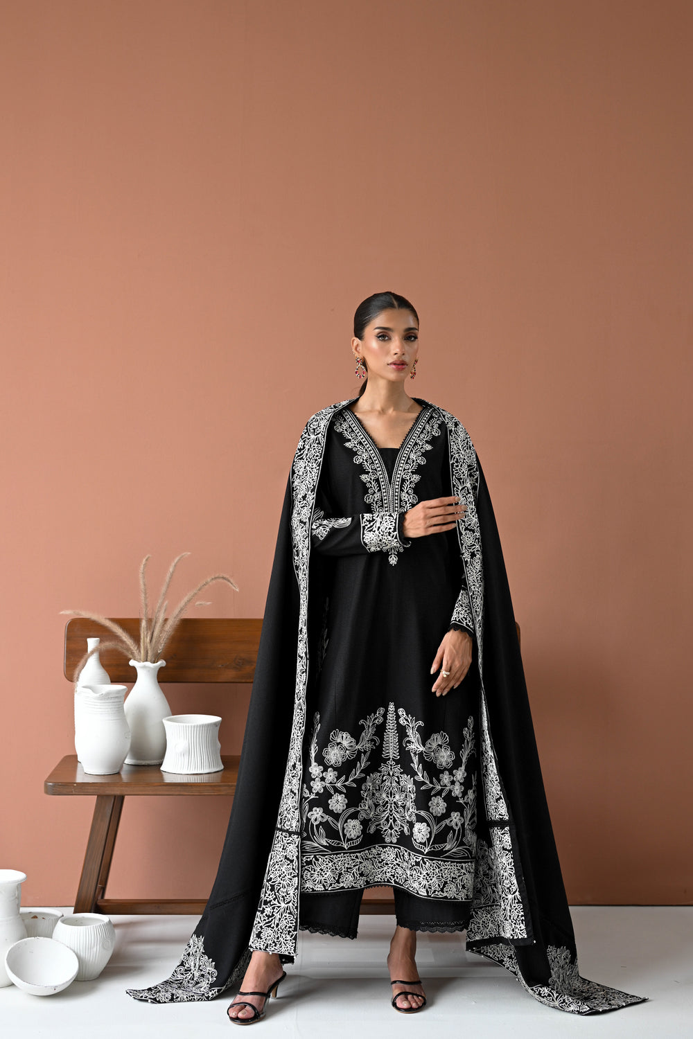 Luxury Karandi Vol II - BLACK MOON LUXURY EMBROIDERED KARANDI SET (NEL-24632)