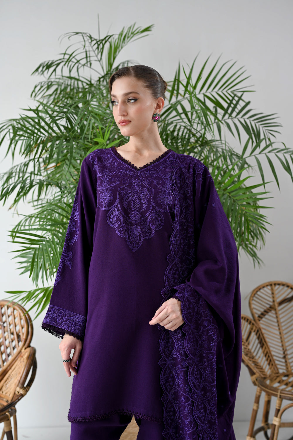 Luxury Karandi Vol II - DEEP PURPLE LUXURY EMBROIDERED KARANDI SET (NEL-24633)