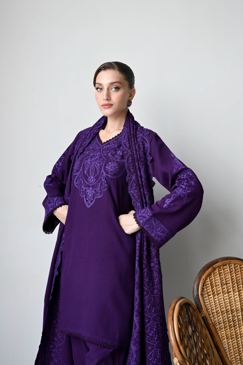Luxury Karandi Vol II - DEEP PURPLE LUXURY EMBROIDERED KARANDI SET (NEL-24633)