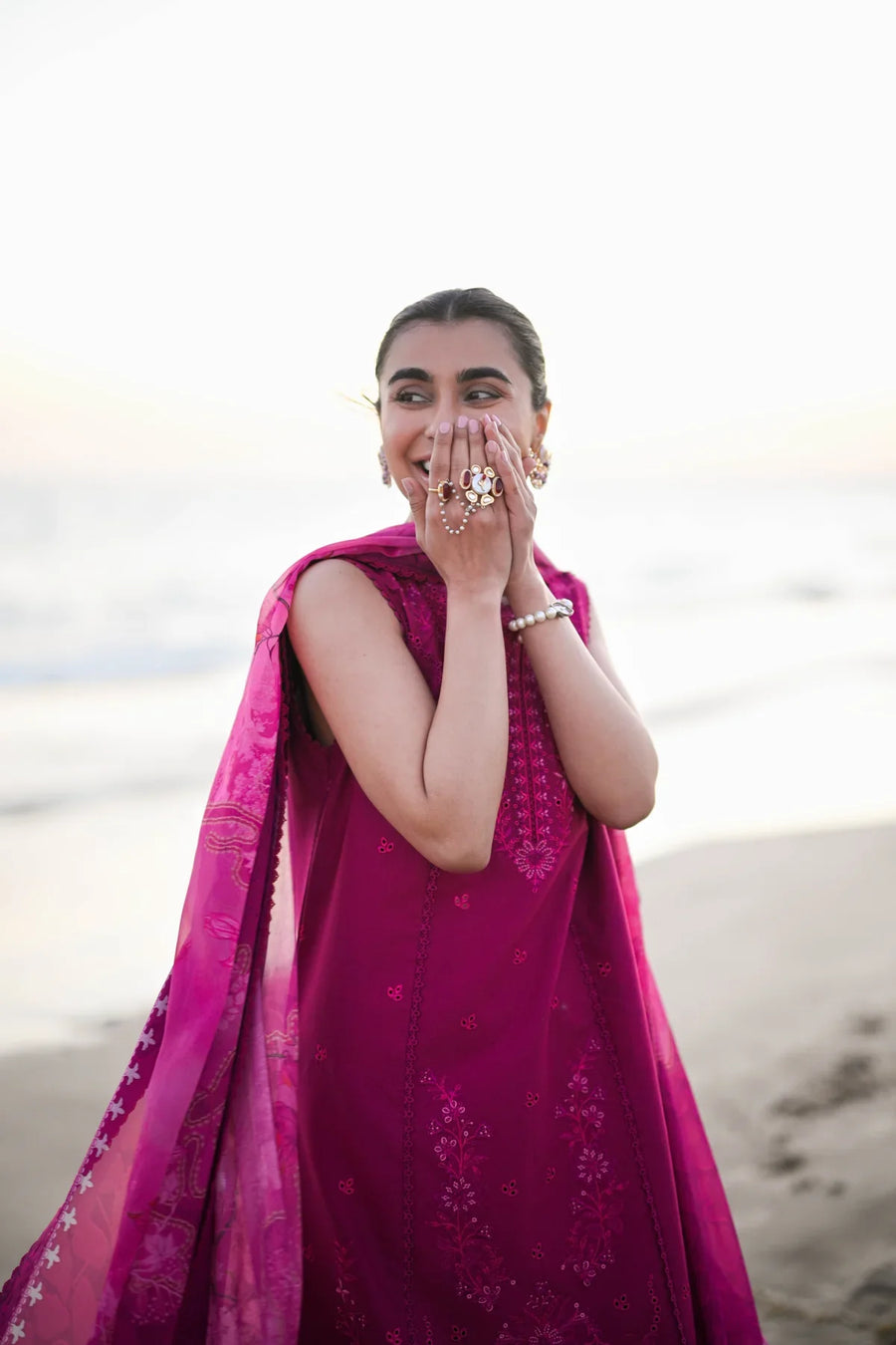 SONA 2: FUCHSIA LUXURY LAWN EMBROIDERED SET (NEL-25609) (RTS) photo 2