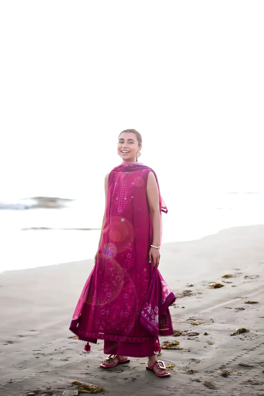 SONA 2: FUCHSIA LUXURY LAWN EMBROIDERED SET (NEL-25609) (RTS) photo 3