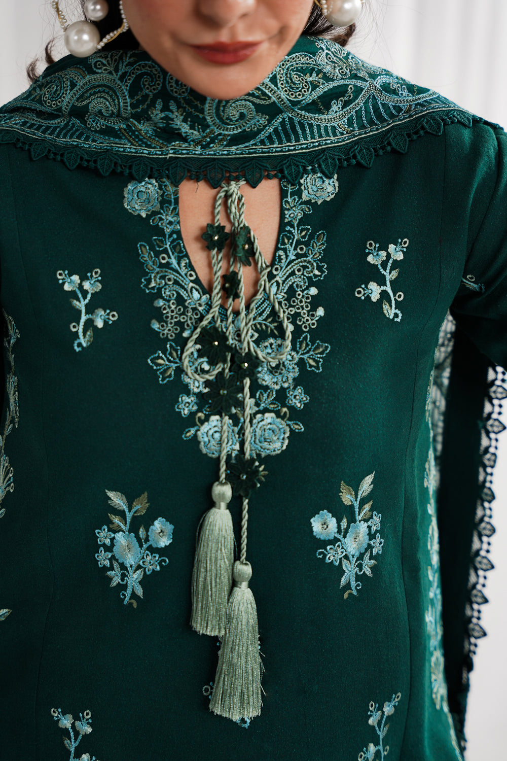 Eid Pret '25 - DEEP EMERALD LUXURY EMBROIDERED 3PCS SET NPA3-25418