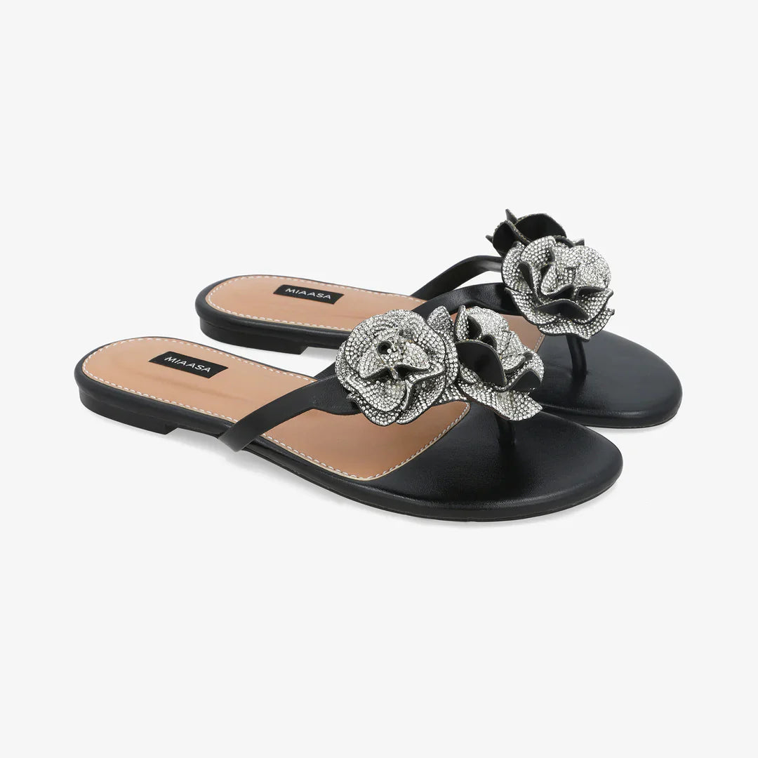 The Ramadan Edit - Dahlia Thong Black