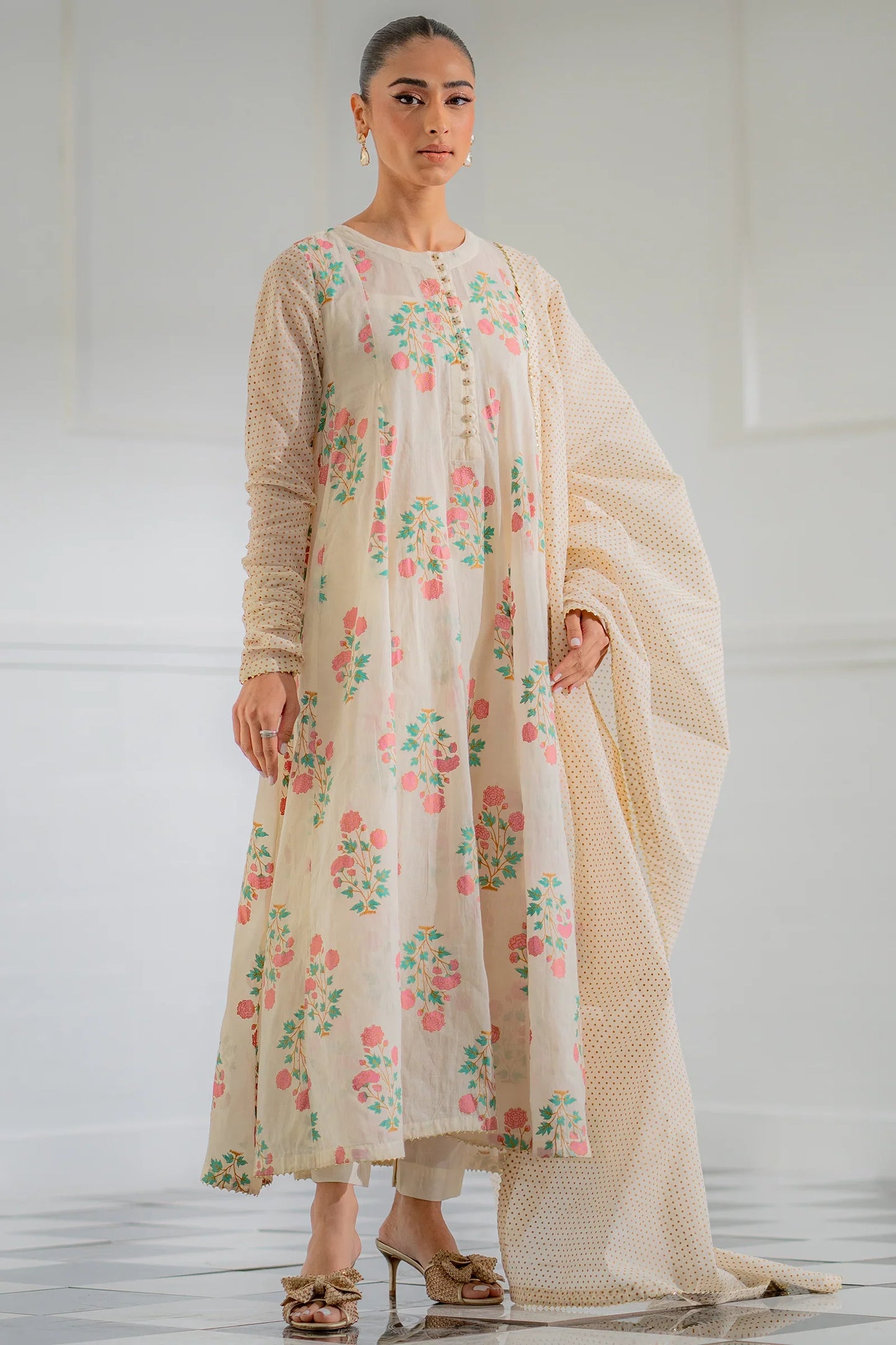 Essentials Ramada Edit'25 - Gulabo 3 piece