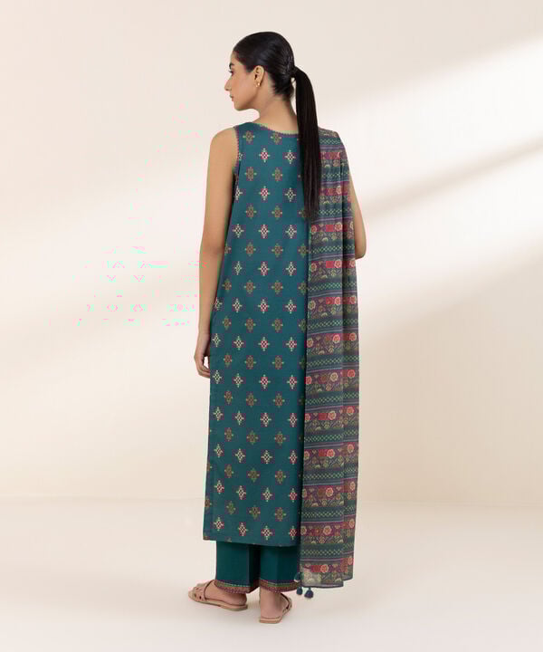 Unstitched Lawn '25 - 3 Piece - Embroidered Lawn Suit - U3PEDY25V131