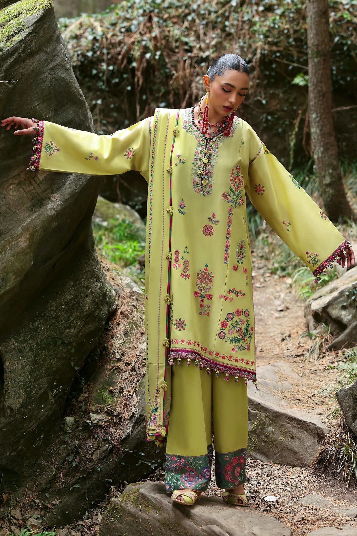 LAWN'25- RHEA (ZL25-14 B)