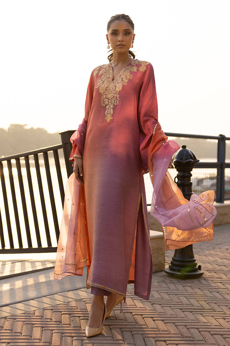 Ombre Luxe Eid Edit '25 - Ombre Gold