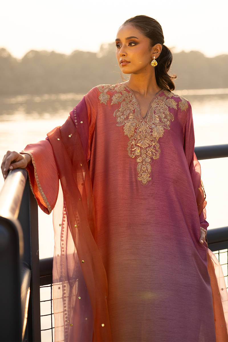 Ombre Luxe Eid Edit '25 - Ombre Gold