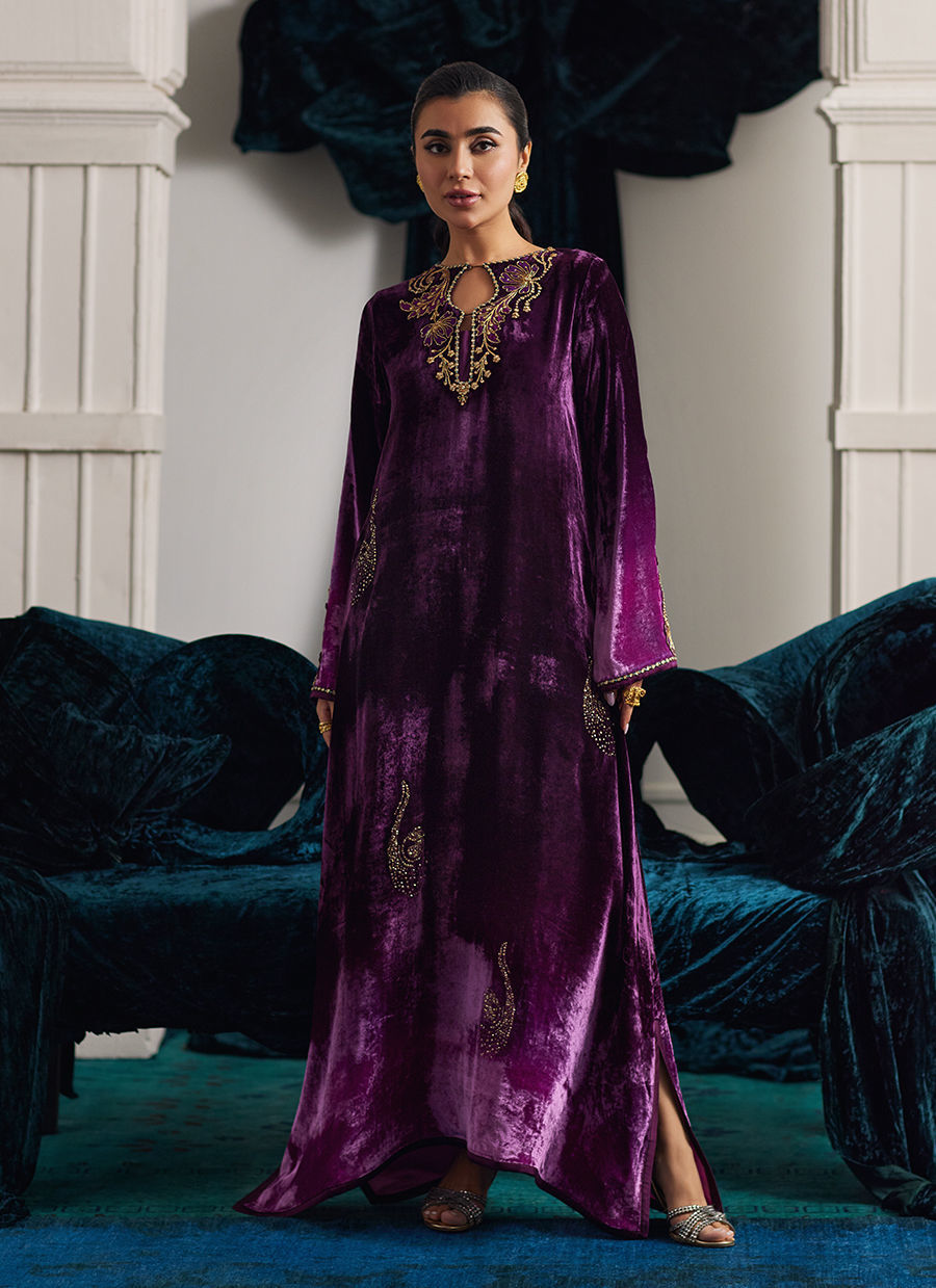 Velvets The Afterparty'24 - Nia Ombre Velvet Kaftan