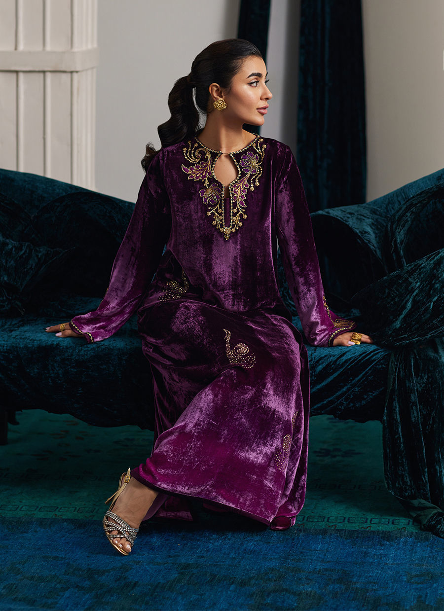 Velvets The Afterparty'24 - Nia Ombre Velvet Kaftan