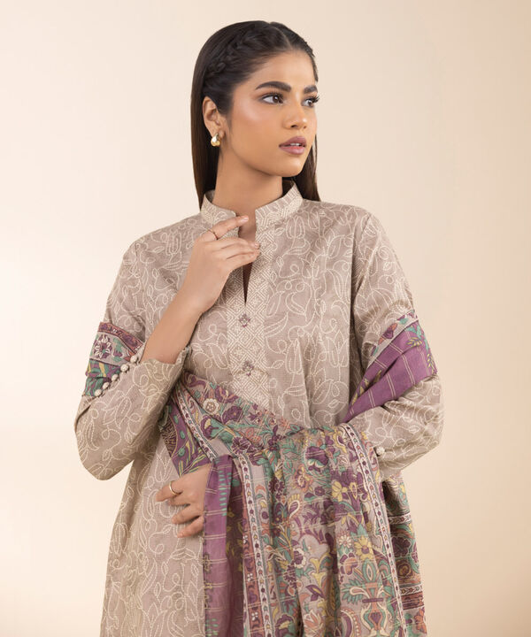 Unstitched Lawn '25 - 3 Piece - Printed Zari Lawn Suit - 0U3PDY25V136