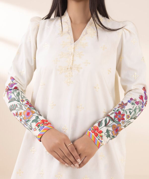 Unstitched Lawn '25 - 3 Piece - Embroidered Lawn Suit - 0U3PEDY25V11