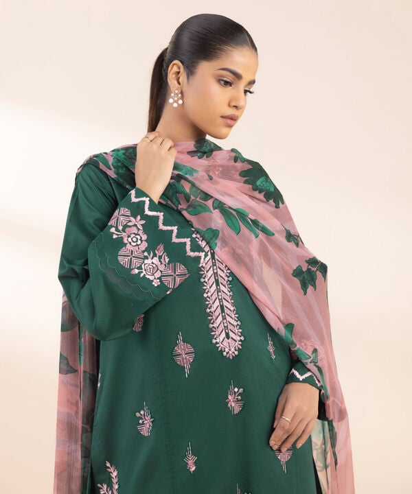 Unstitched Lawn '25 - 3 Piece - Embroidered Lawn Suit - 0U3PESG25V15