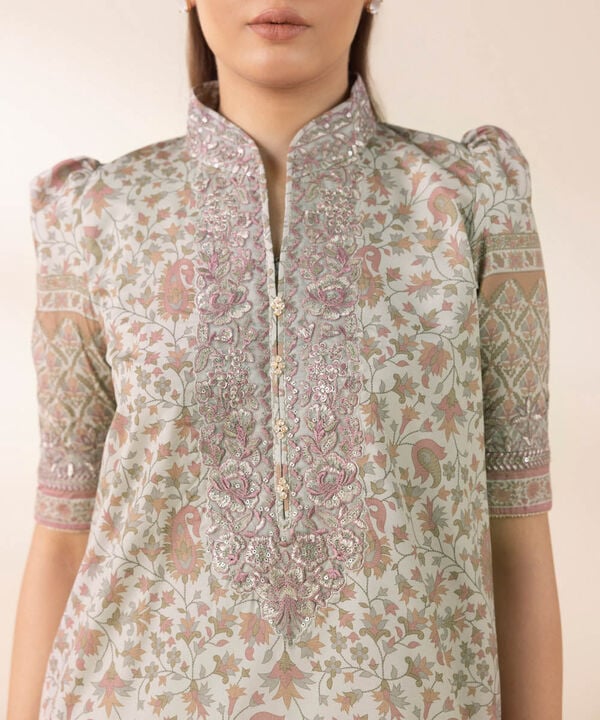 Silk'25-  Embroidered Silk Suit 0U3PESL25V01