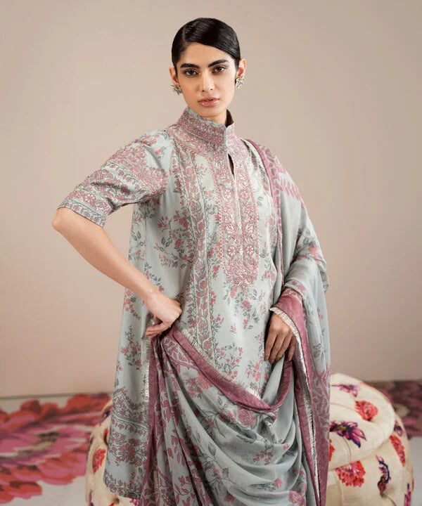 Silk'25- Embroidered Silk Suit 0U3PESL25V02