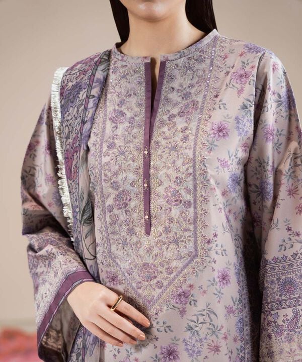 Silk'25-  Embroidered Silk Suit 0U3PESL25V07