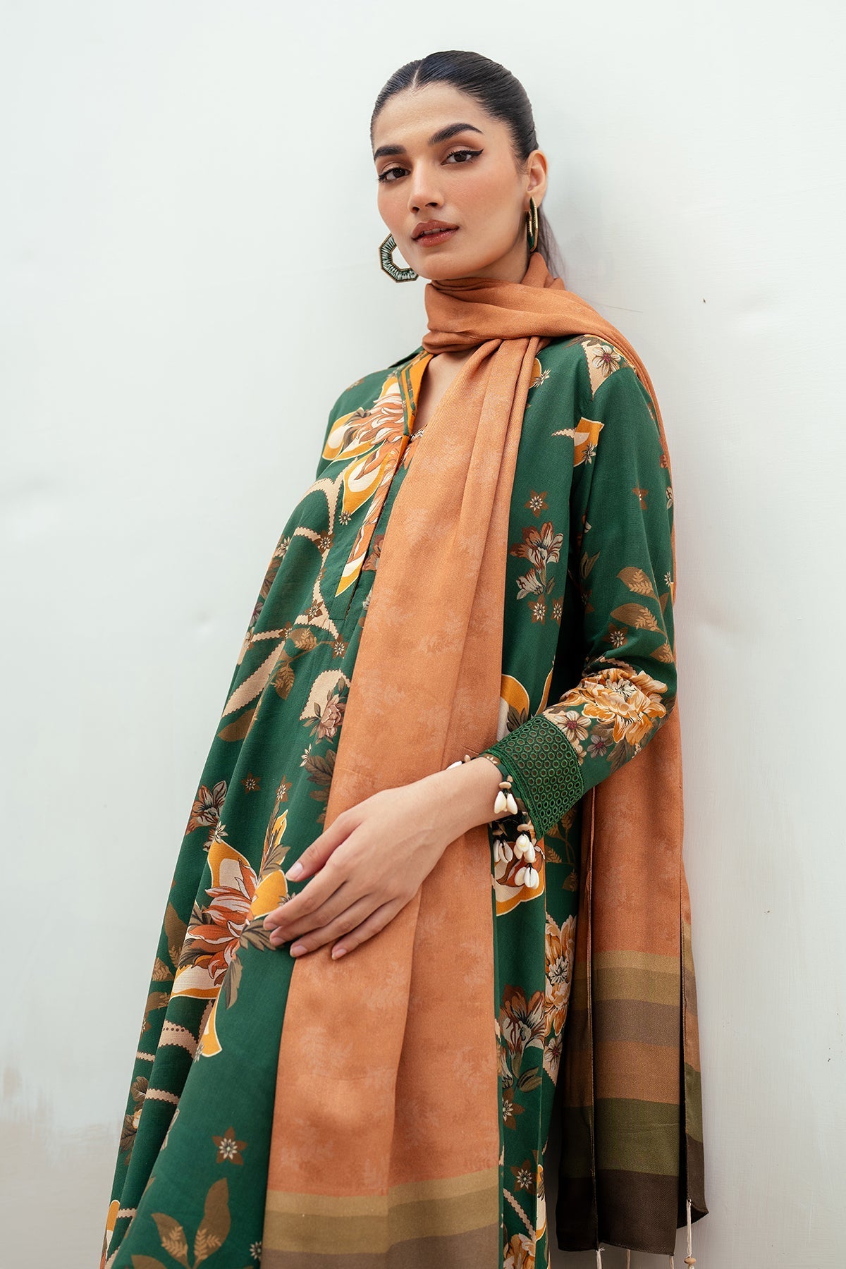 Unstitched '24 - Digital Printed Khaddar Uf-4019