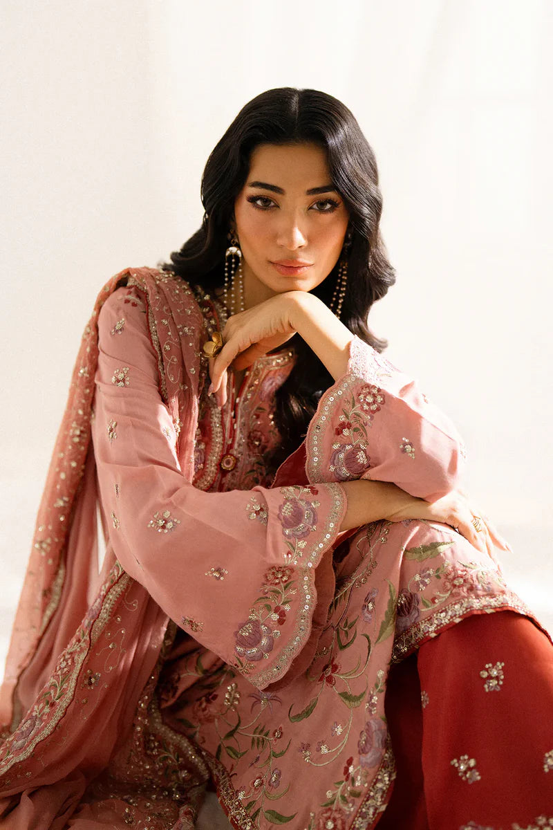 Boutique '25 - EMBROIDERED SUIT - E0820/104/325