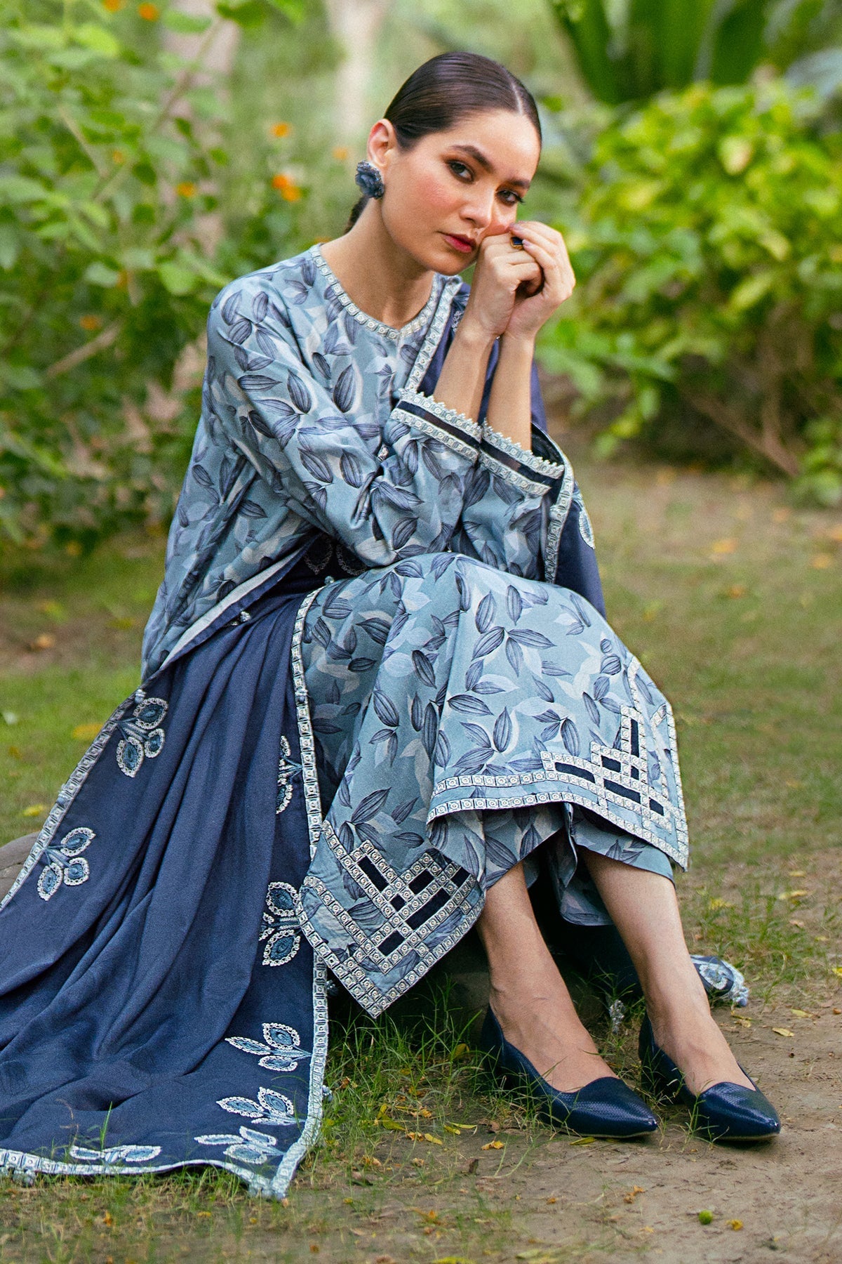 Winter Prints '24 - Embroidered Viscose Uf-778