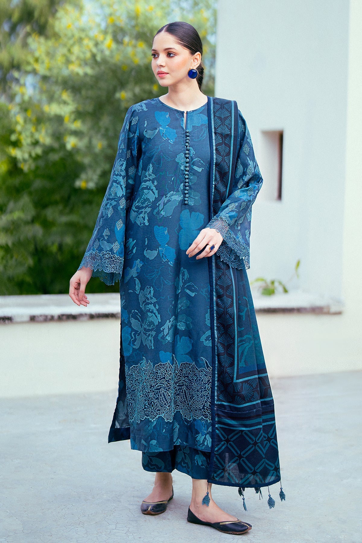 Winter Prints '24 - Embroidered Viscose Uf-781