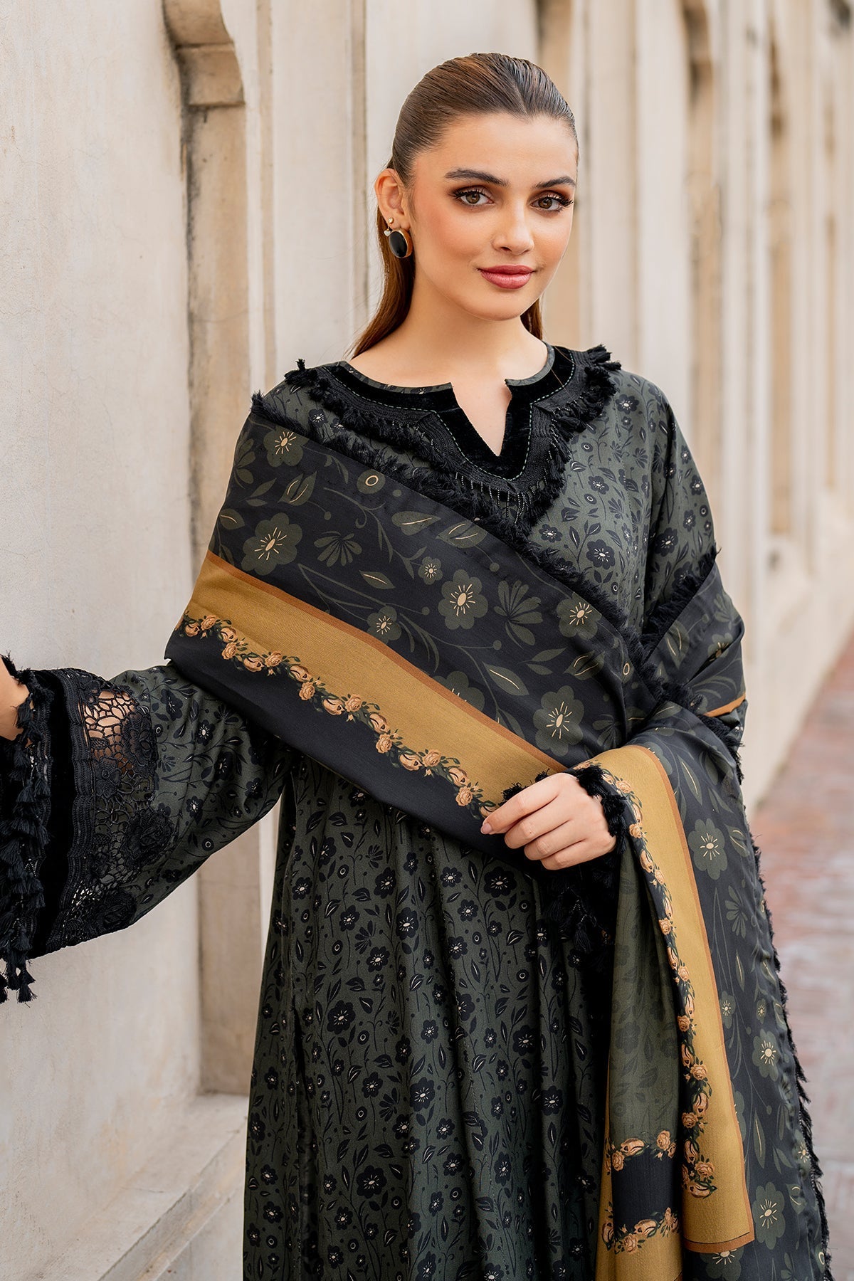 Winter Prints '24 - Embroidered Viscose Uf-727