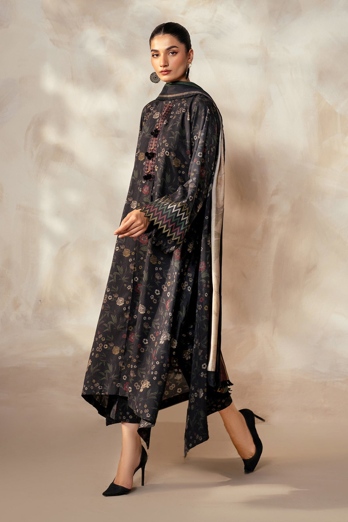 Unstitched '24 - Printed Khaddar Uf-4027