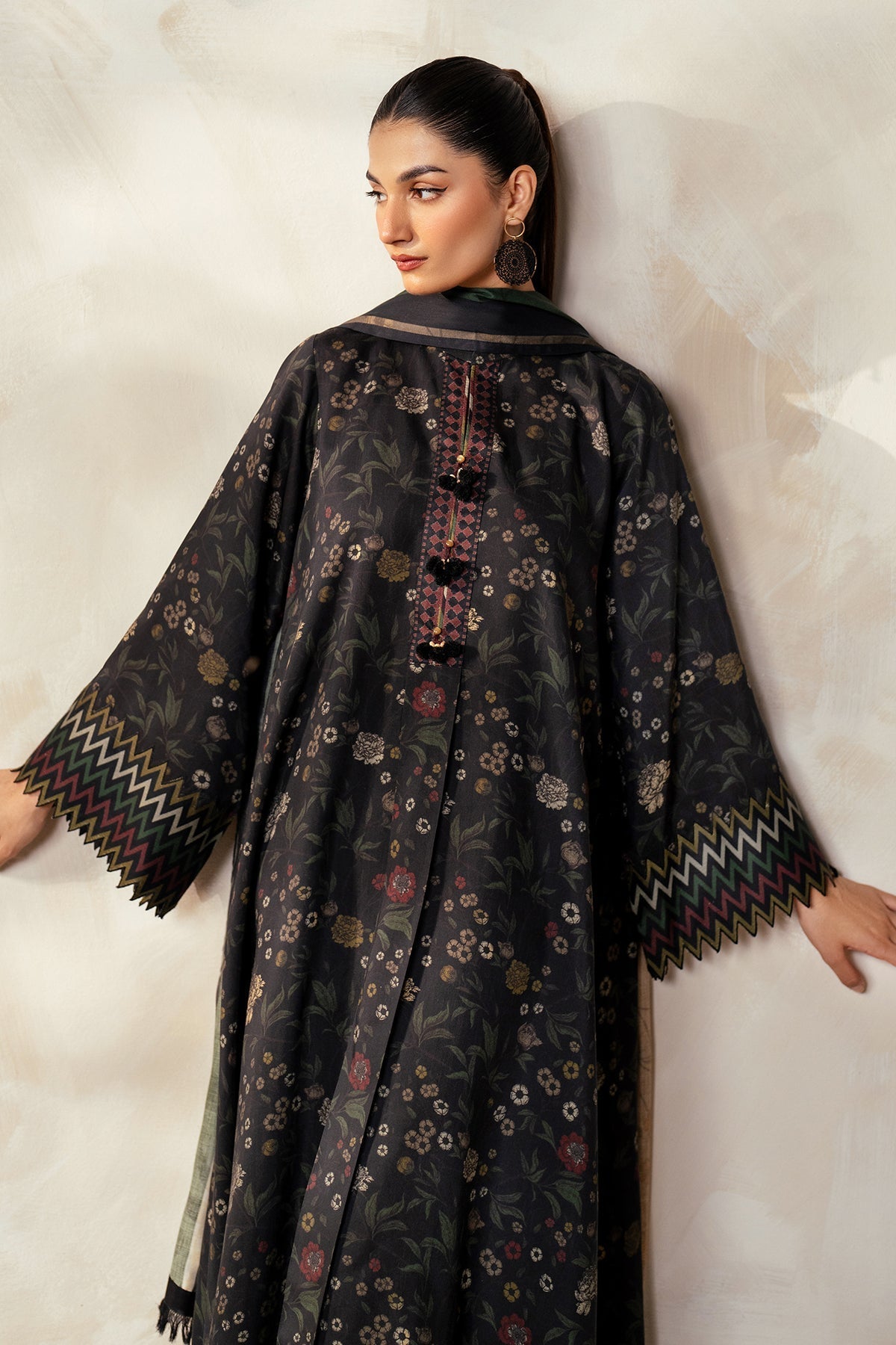 Unstitched '24 - Printed Khaddar Uf-4027