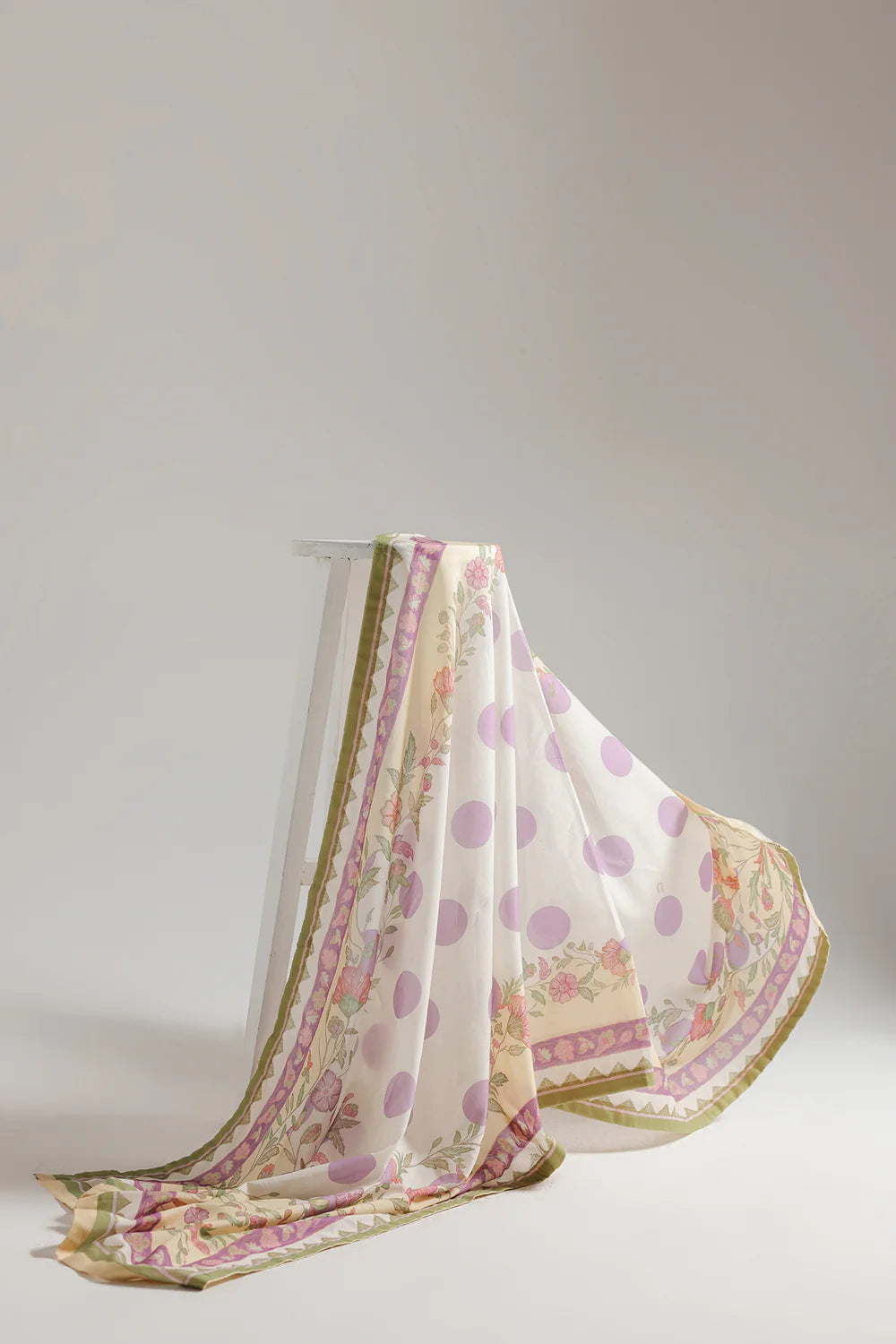 PALE YELLOW | E0675/202/226