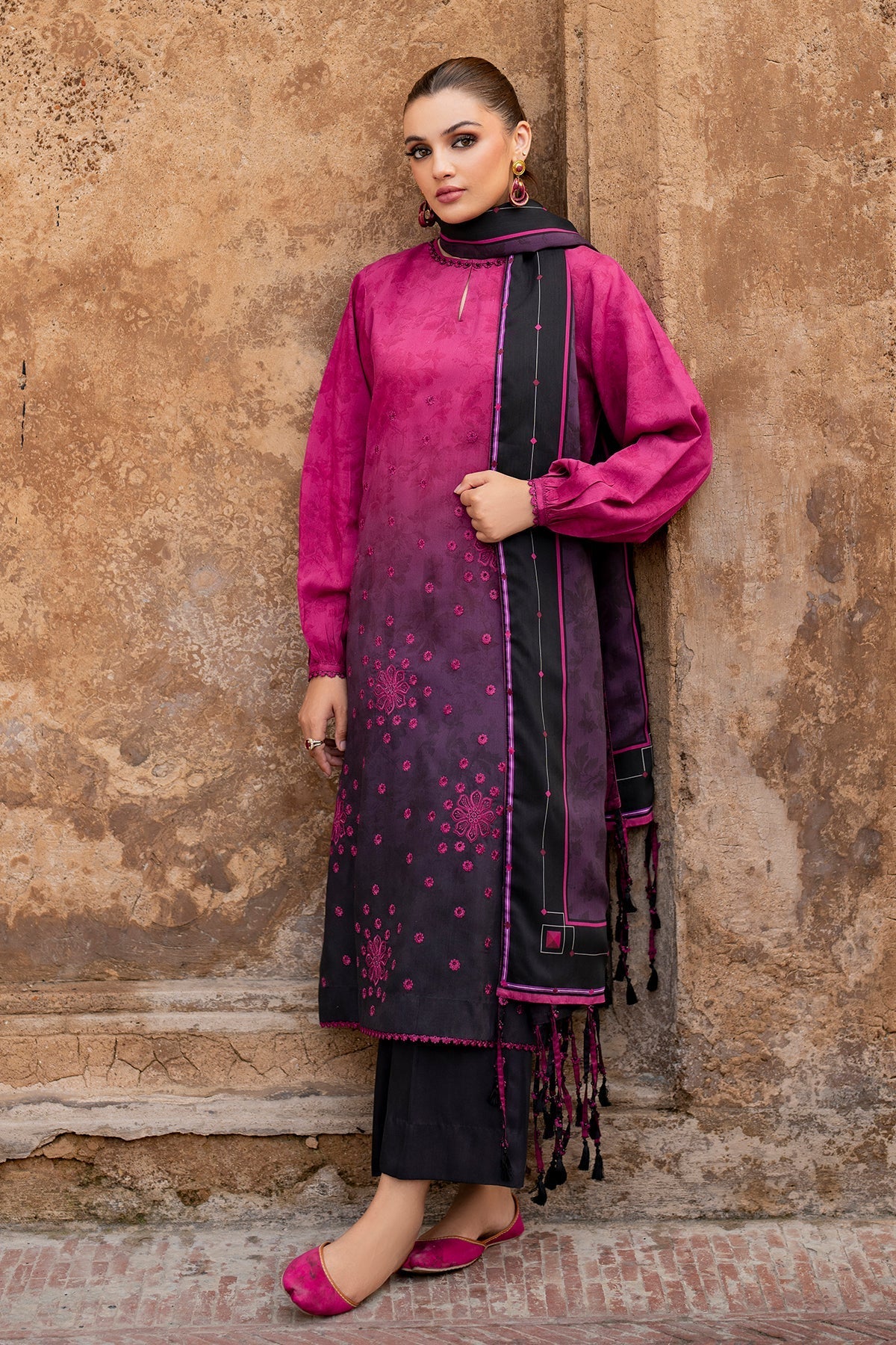 Winter Prints '24 - Embroidered Viscose Uf-722