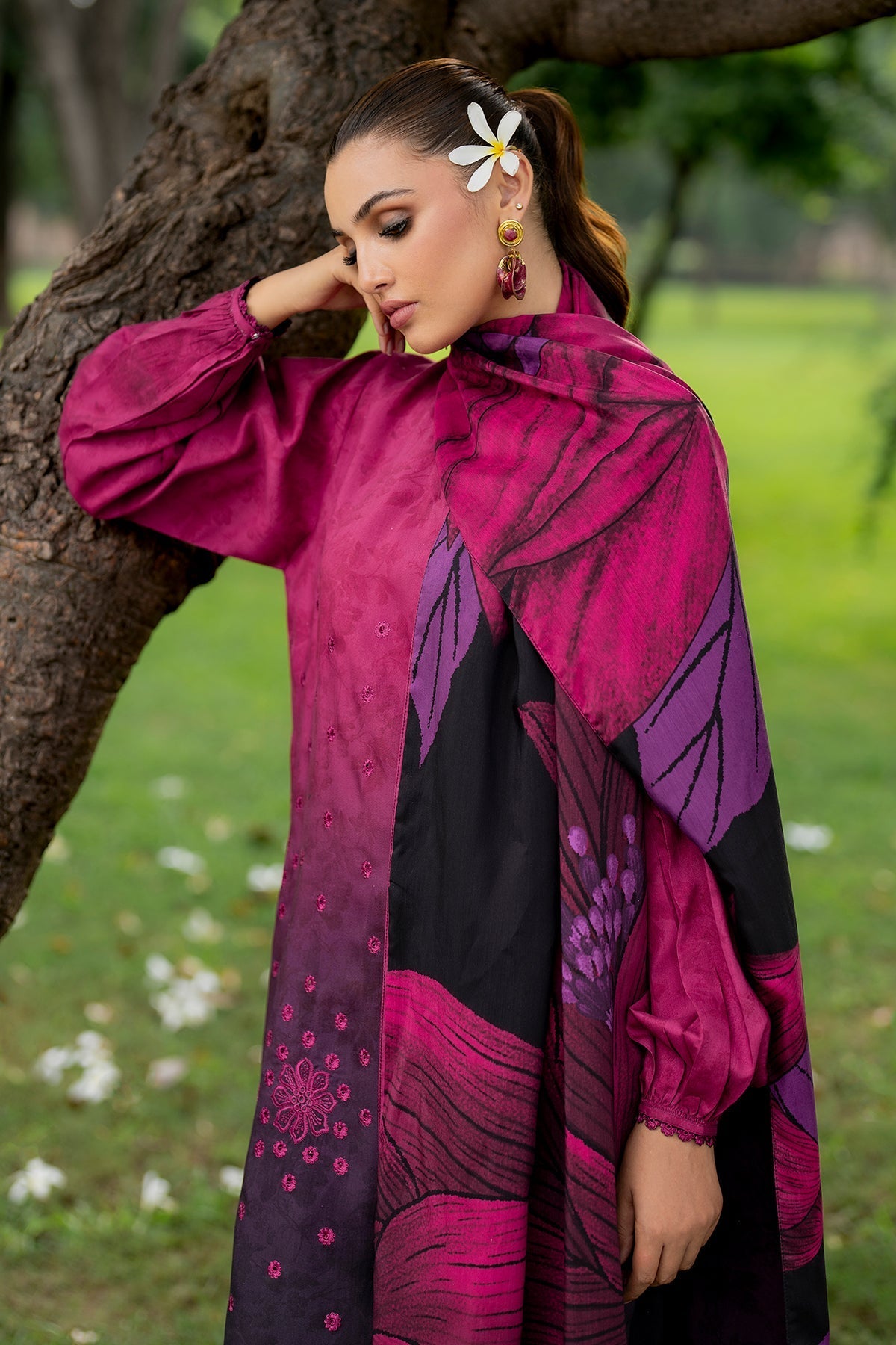 Winter Prints '24 - Embroidered Viscose Uf-722