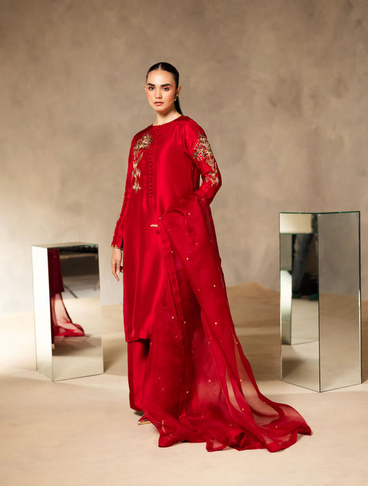Luxury Formal '25 - Madonna