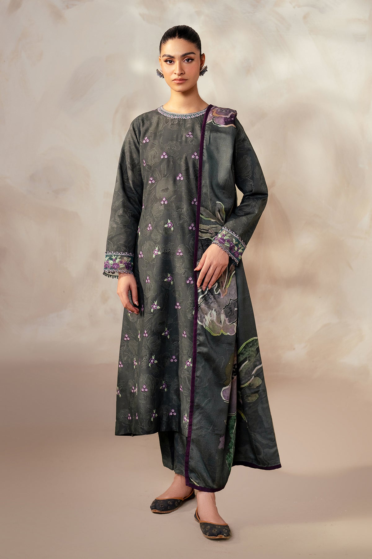 Unstitched '24 - Embroidered Khaddar Uf-4033