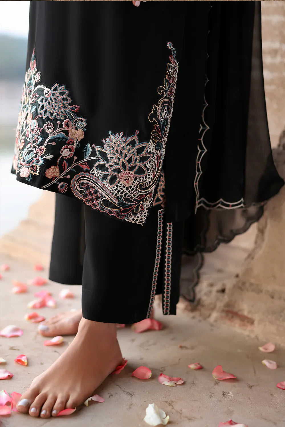 BLACK BIRD MATCHING SET - RTS