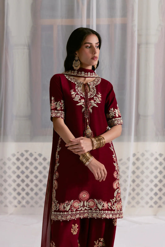 MAROON FARSHI LUXURY WEDDING EDIT 2025 (NPA3-25435)